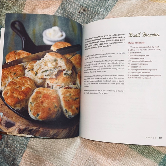 🍅From Garden to Table🍅 FARM FRESH HARDBACK COOKBOOK ⭐️NWT - Picture 6 of 11